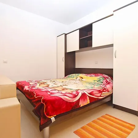 Apartments Elvis 1299 Vrsar Exterior photo