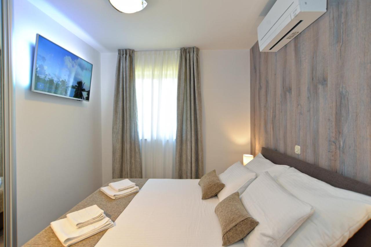 Apartment Elvis 1299 *