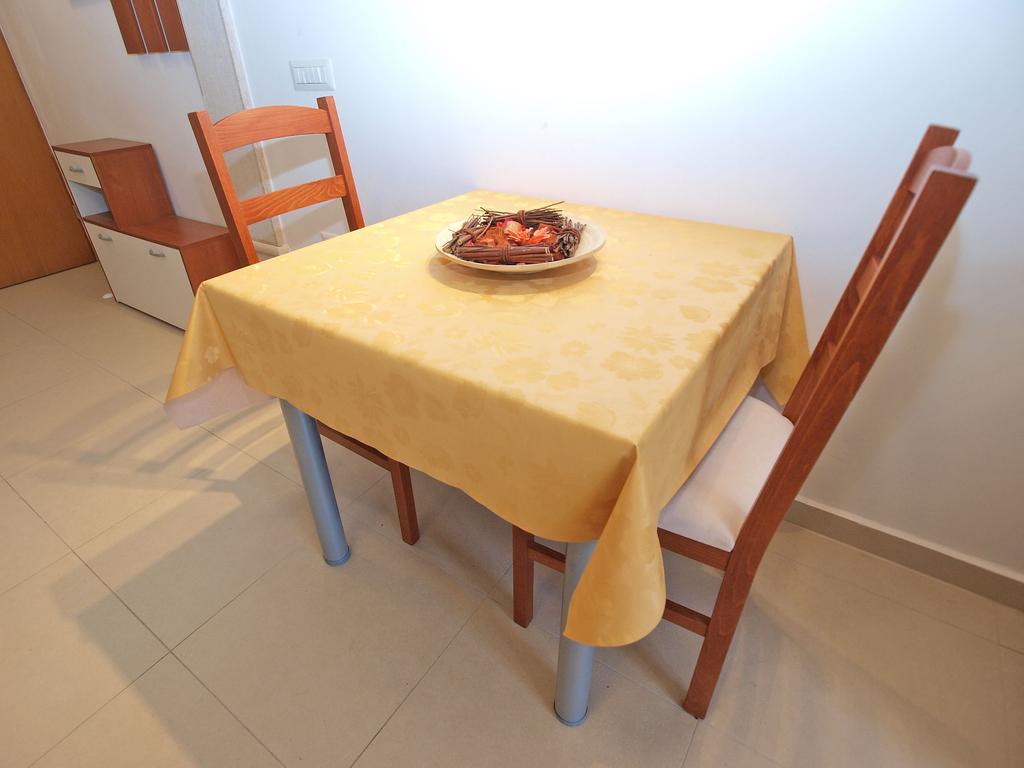 Elvis 1299 Apartment Vrsar